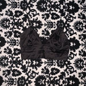 BLACK BRALETTE TOP